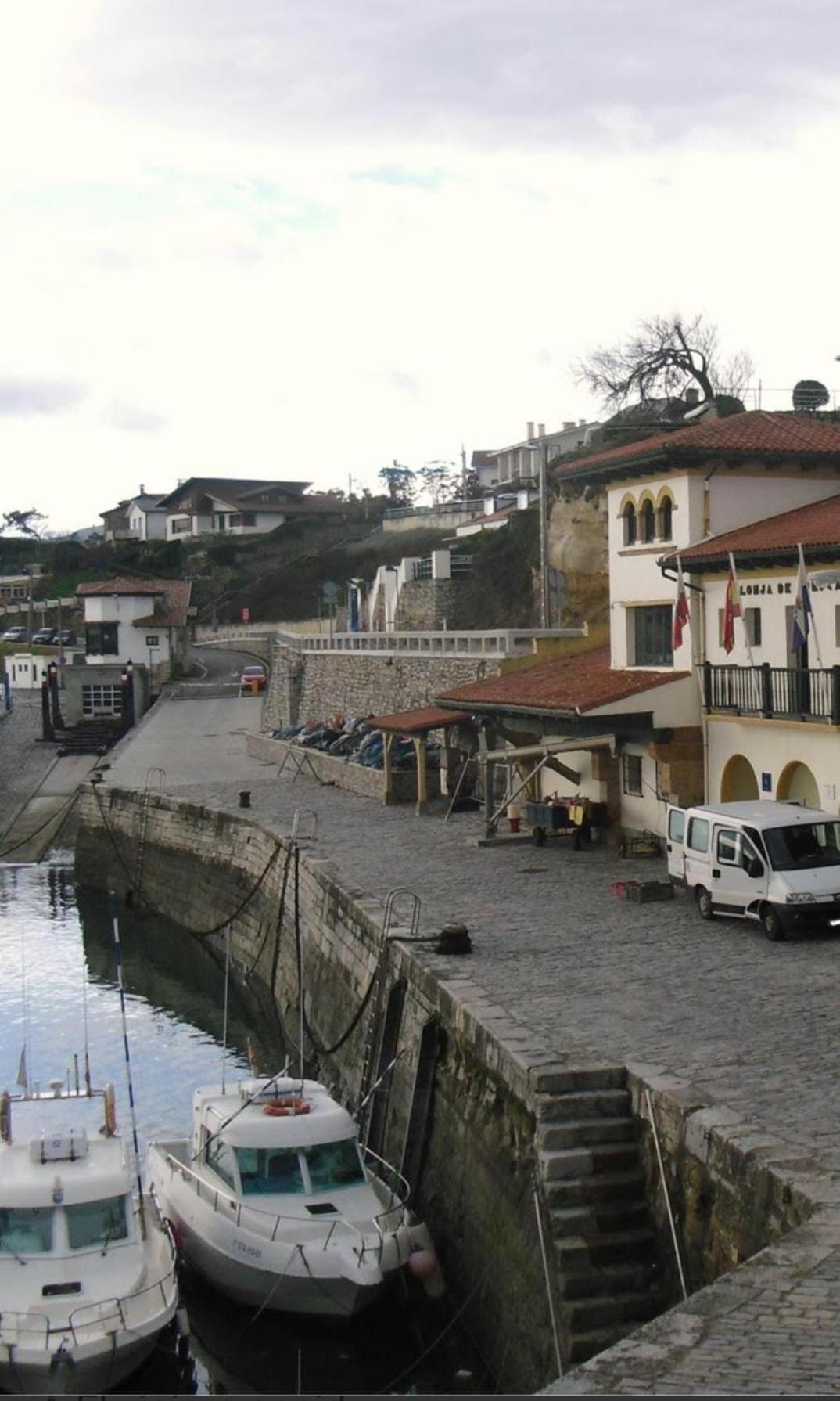 La Aldea 3 , Centro De Comillas Bagian luar foto